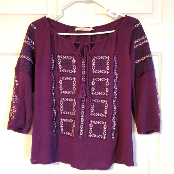 Solitaire Tops - 4 for $25! Solitaire Peasant Style Blouse
